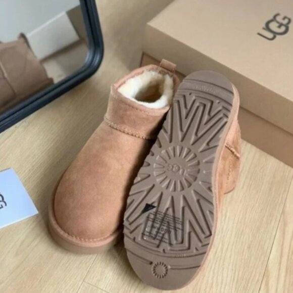 UGG Pure Classic Ultra Mini Boots New* - Picture 3 of 6